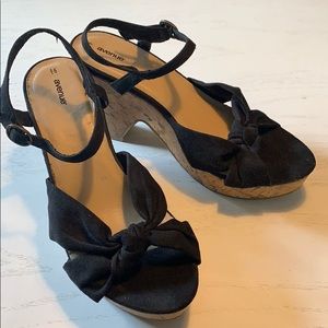 Avenue Black Platform Dress Sandals Size 9.5 Wide